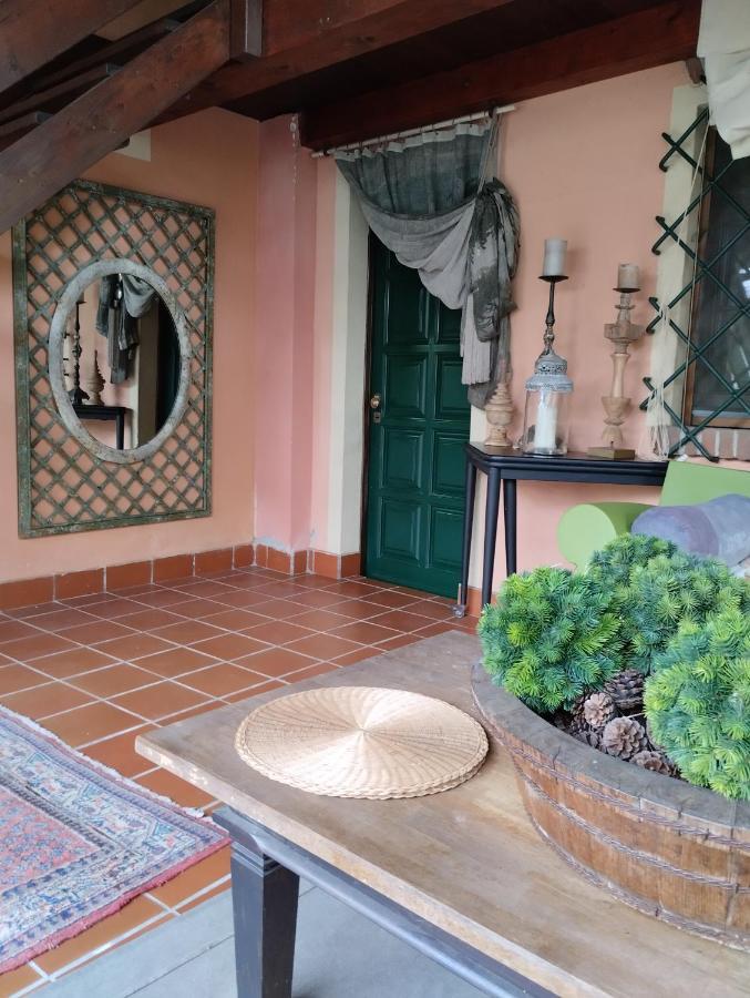 Il Cortiletto Bed and Breakfast Quartiano Buitenkant foto