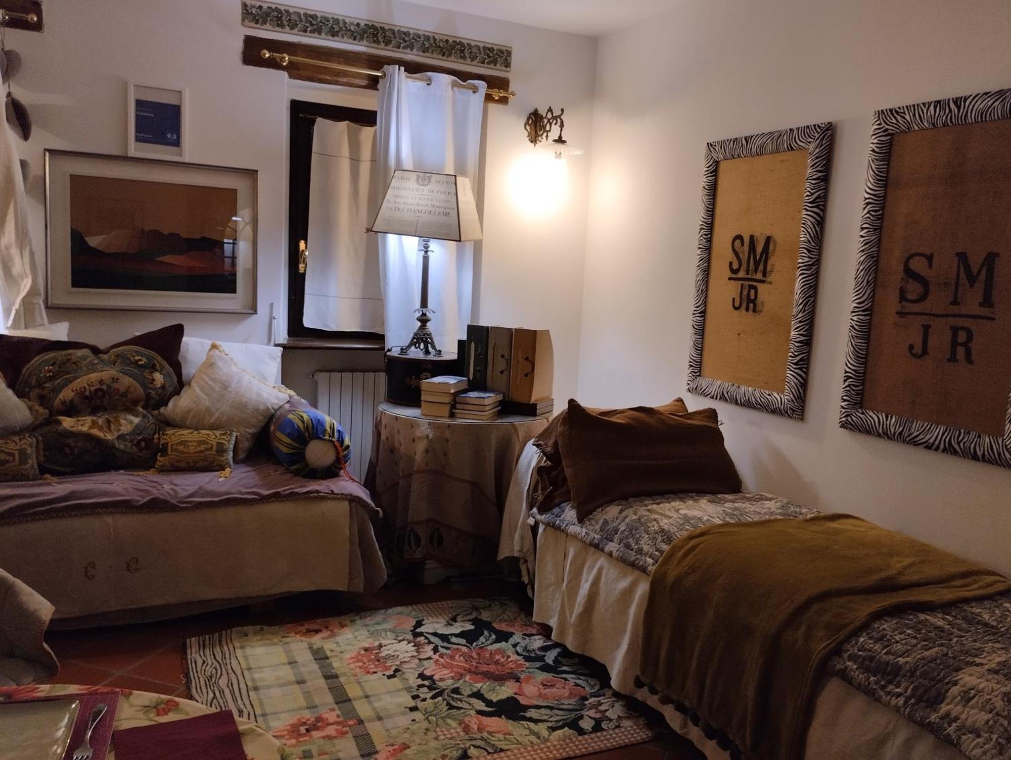 Il Cortiletto Bed and Breakfast Quartiano Buitenkant foto
